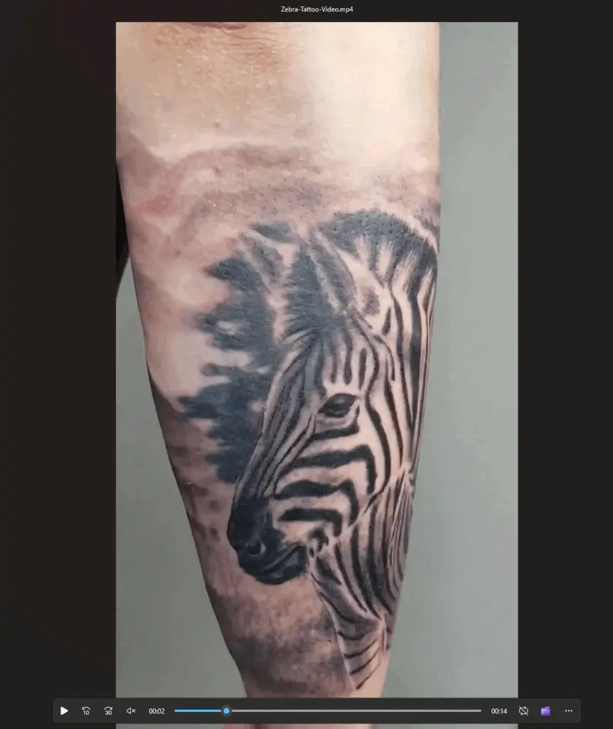 Video des Zebra-Tattoos von Ozzy in Hamburg
